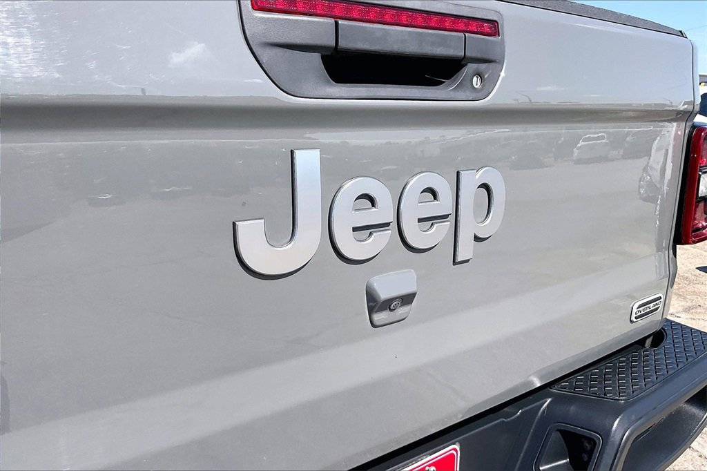 Used 2021 Jeep Gladiator Overland w/ Popular Equipment Package image 27