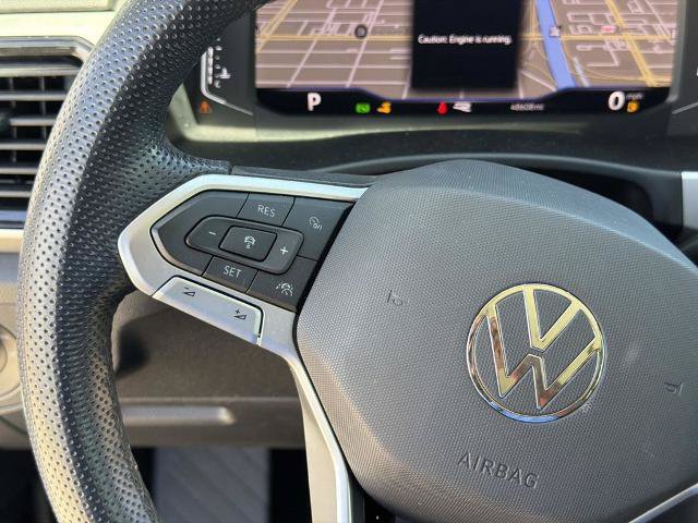 Used 2023 Volkswagen Atlas SEL R-Line AWD/4WD image 24