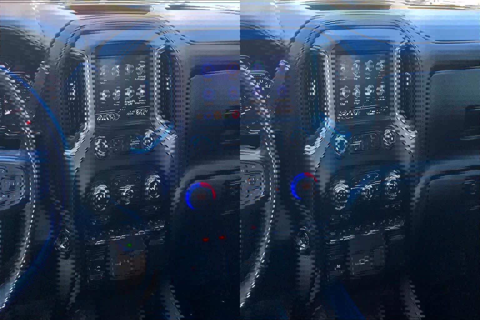 Used 2022 GMC Sierra 2500 Denali w/ Denali Black Diamond Edition image 6