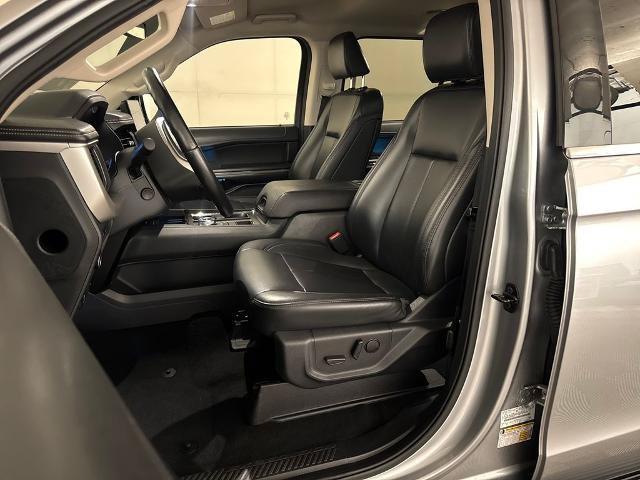 Certified 2024 Ford Expedition XLT RWD image 19