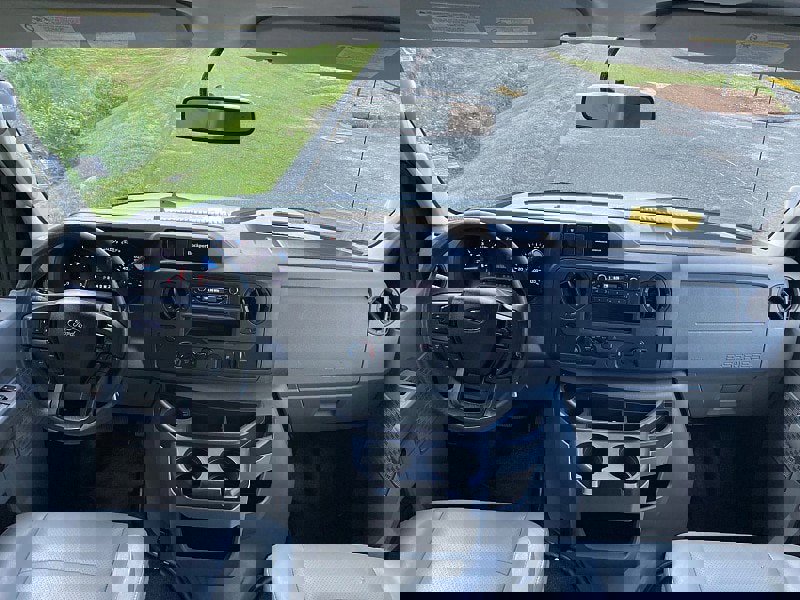 Certified 2021 Ford E-450 and Econoline 450 Super Duty w/ Power Windows & Locks Group image 25