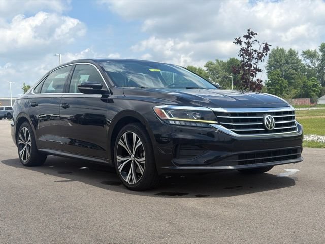 Used 2022 Volkswagen Passat 2.0T SE