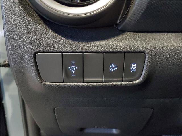 Used 2022 Hyundai Kona SEL image 8