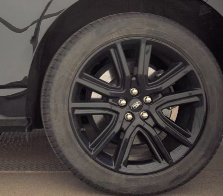 Certified 2024 Ford Edge ST-Line AWD/4WD image 7