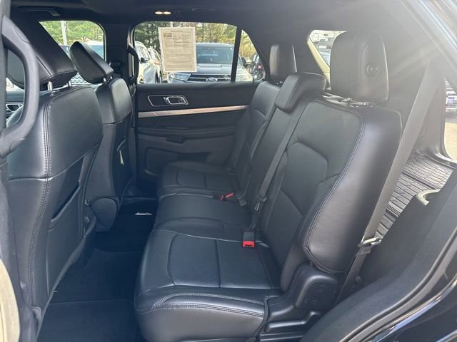 Certified 2018 Ford Explorer XLT w/ Equipment Group 202A image 16