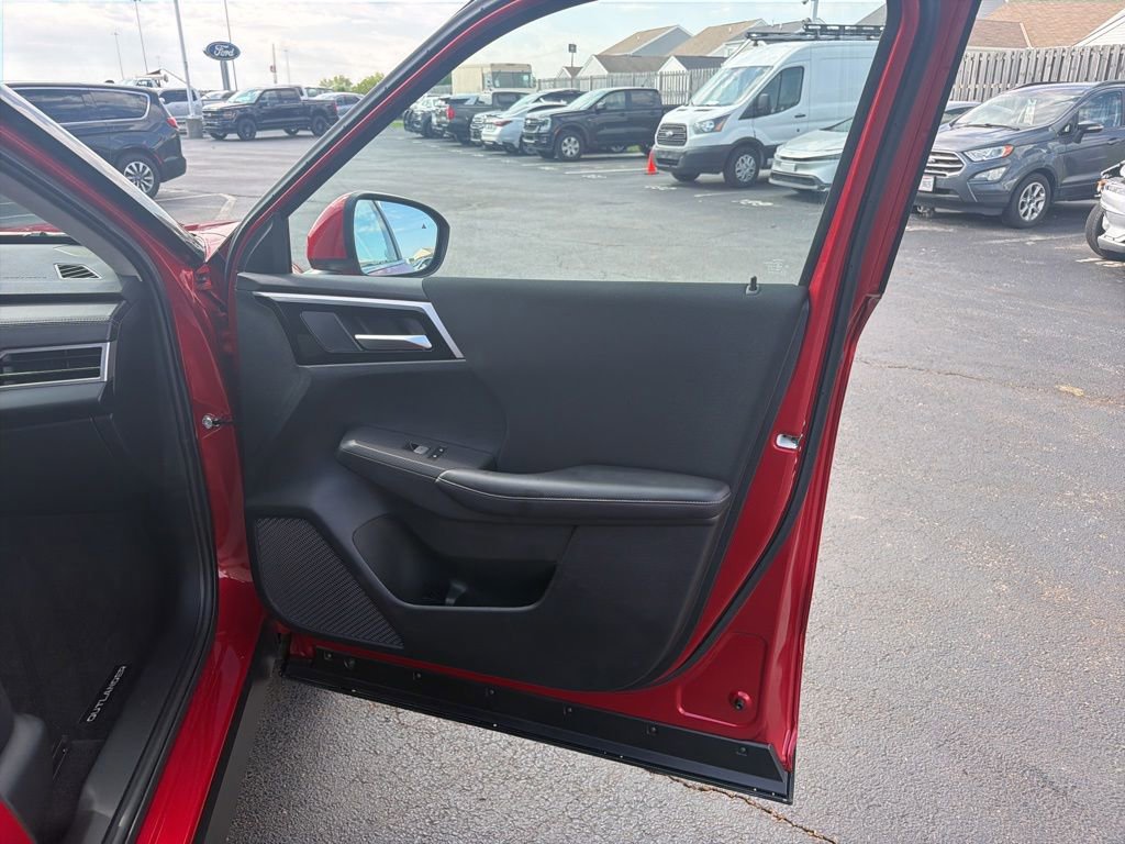 Used 2024 Mitsubishi Outlander ES AWD/4WD image 31