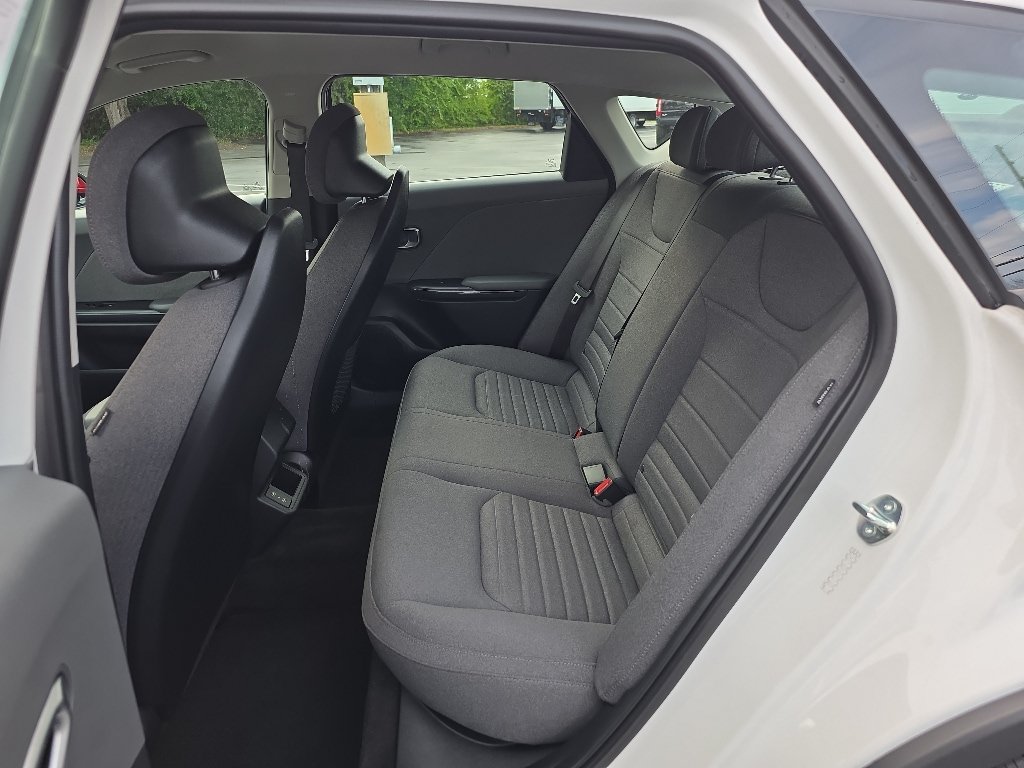 Used 2025 Kia K4 EX FWD image 12