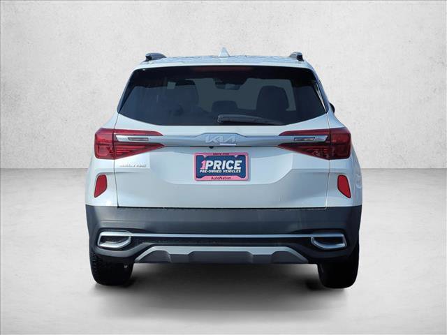 Used 2023 Kia Seltos S w/ Navigation Package image 5