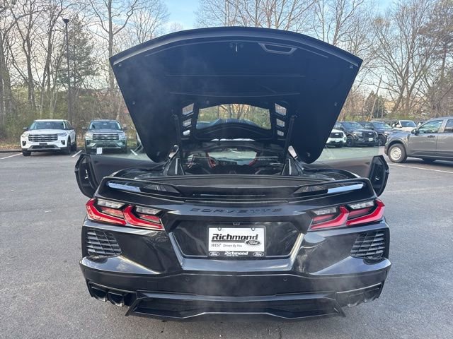 Used 2024 Chevrolet Corvette Stingray Coupe w/ Z51 Performance Package image 5