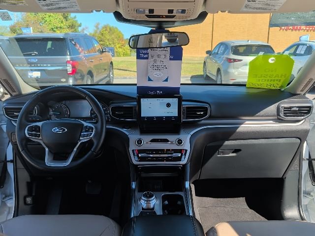 Certified 2023 Ford Explorer XLT w/ Equipment Group 202A image 12