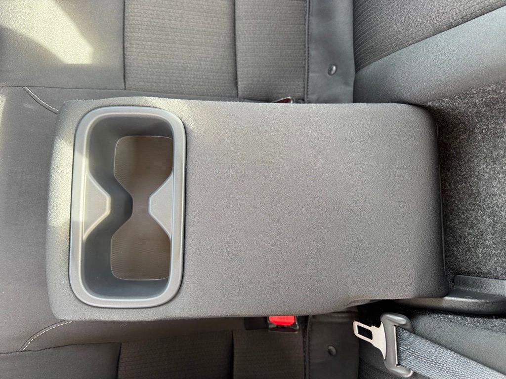 Used 2025 Nissan Altima 2.5 SV image 30