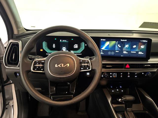 Used 2024 Kia Sorento LX FWD image 8
