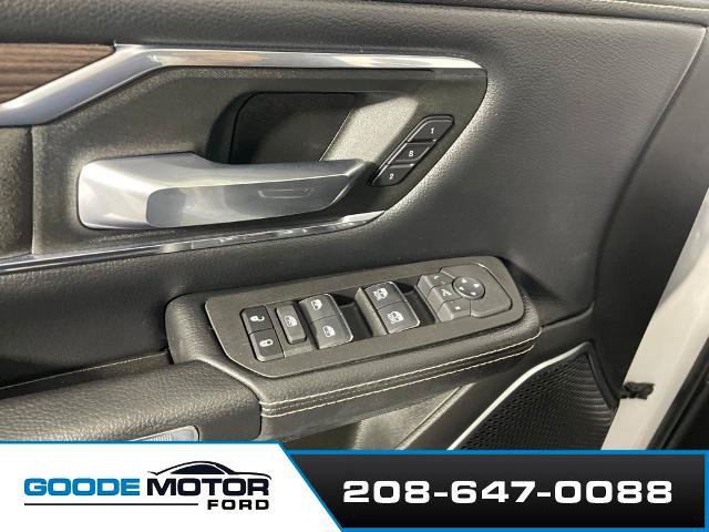 Used 2025 RAM 1500 Laramie AWD/4WD image 10