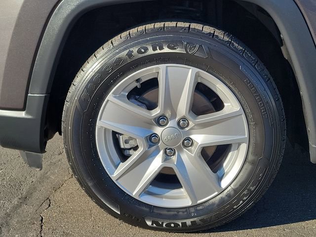 Used 2022 Jeep Compass Latitude image 27