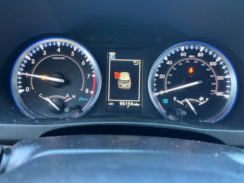 Used 2019 Toyota Highlander XLE image 30