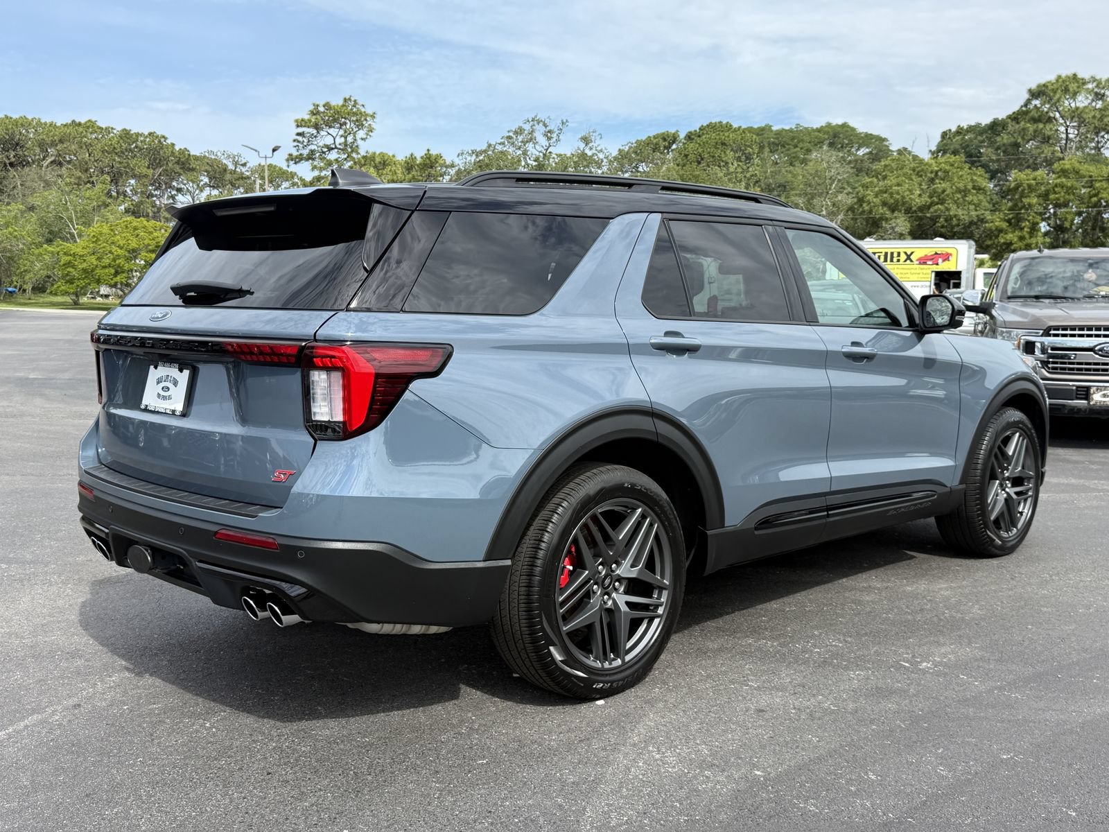 Certified 2025 Ford Explorer ST w/ Sun And Sound Package AWD/4WD image 5