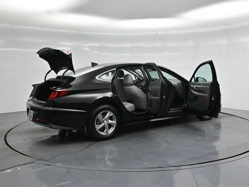 Used 2020 Hyundai Sonata SE w/ Cargo Package FWD image 5