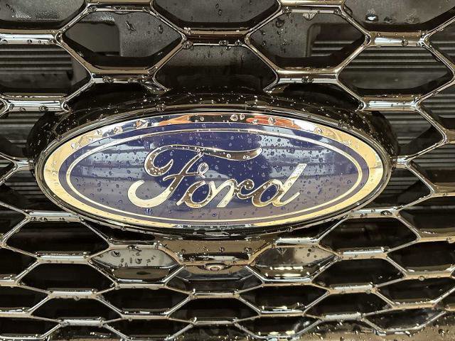 Certified 2022 Ford Edge ST w/ Equipment Group 401A image 30