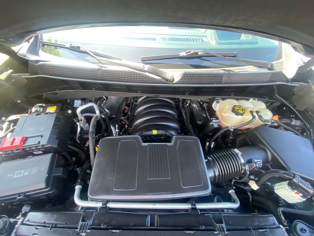 Used 2023 Chevrolet Silverado 1500 High Country w/ Technology Package AWD/4WD image 30