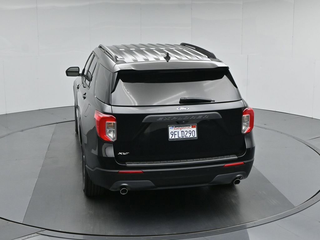 Certified 2022 Ford Explorer XLT w/ Equipment Group 202A RWD image 44