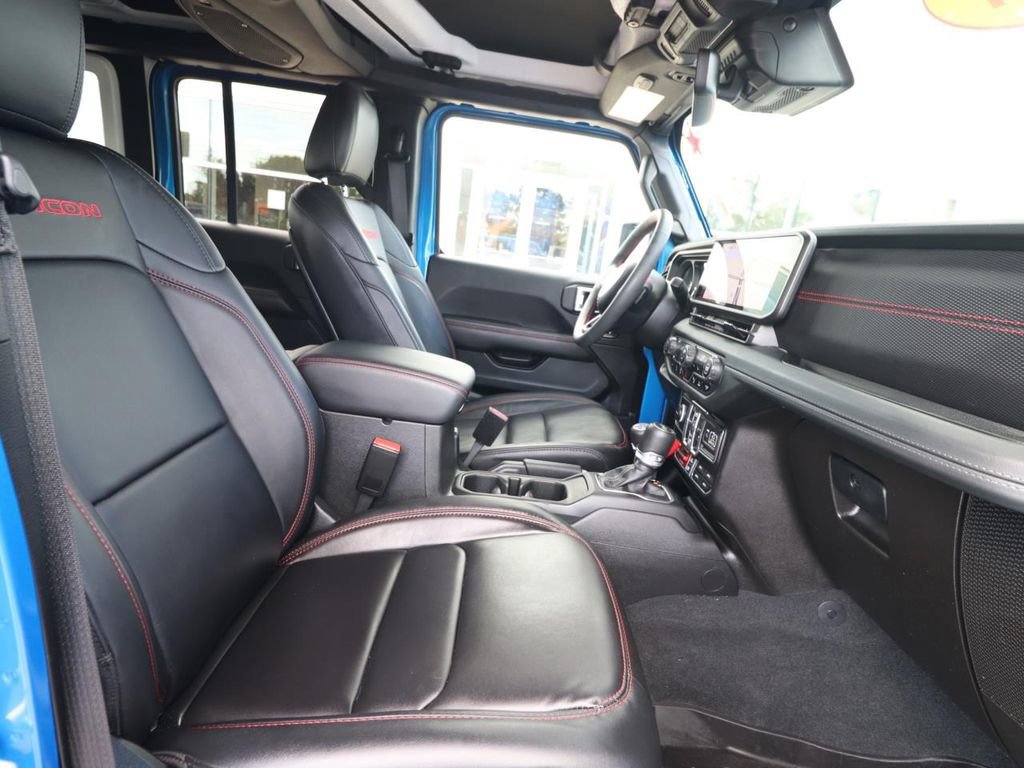 Used 2024 Jeep Wrangler Unlimited Rubicon image 16