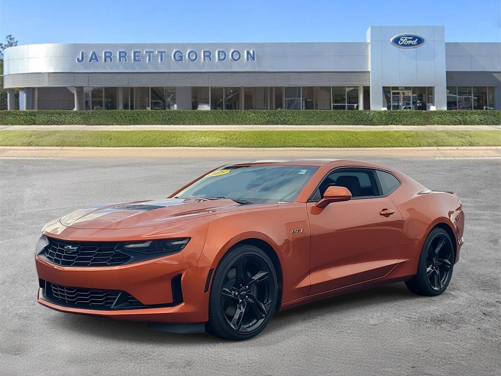 Used 2023 Chevrolet Camaro LT w/ Technology Package RWD image 2