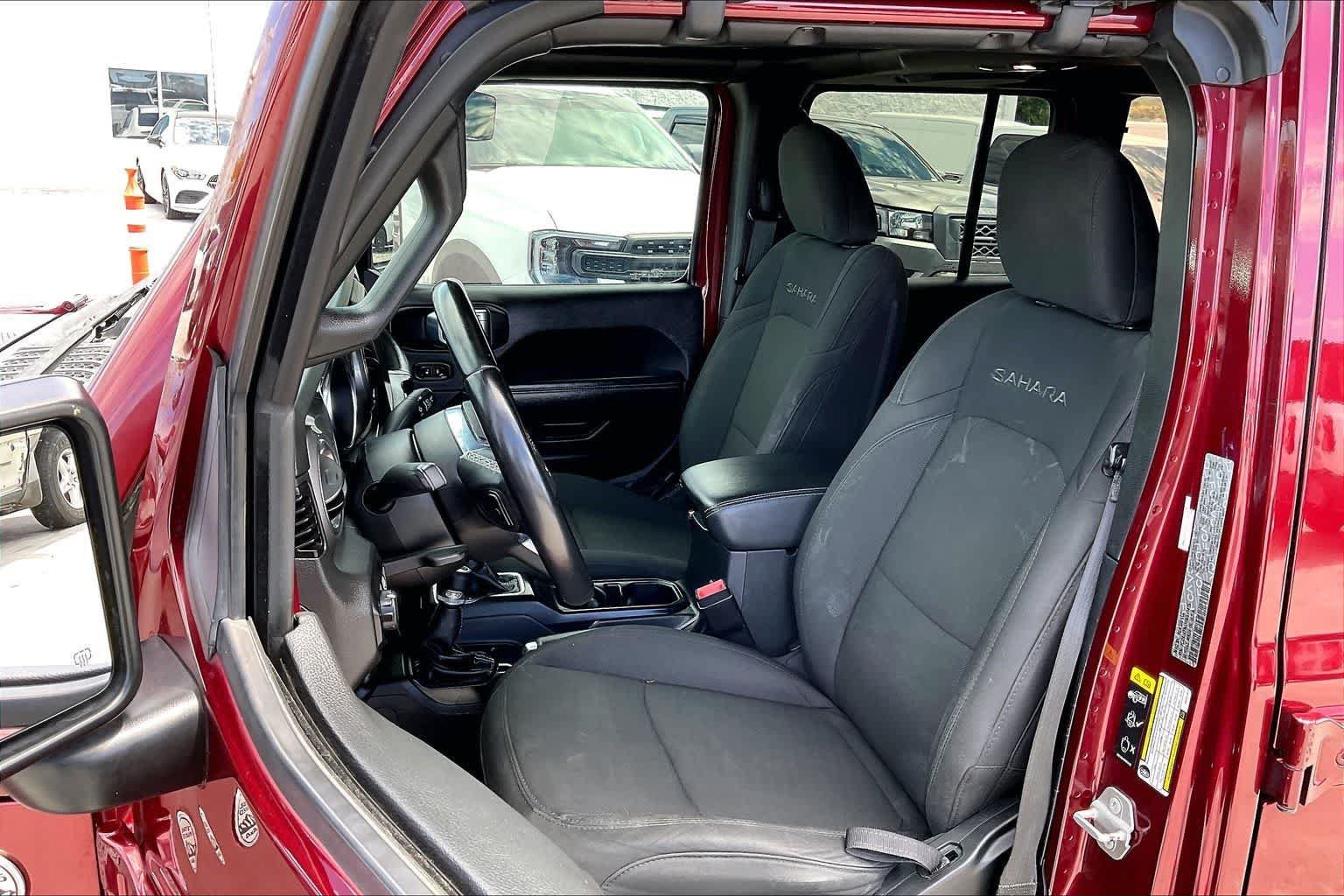 Used 2021 Jeep Wrangler Unlimited Sahara AWD/4WD image 11