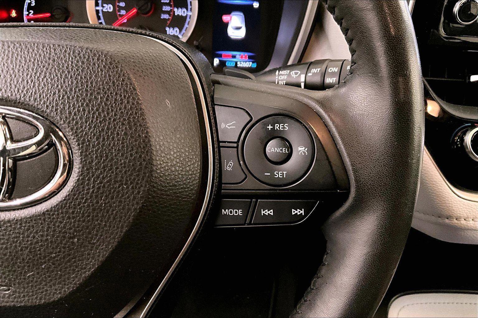 Used 2019 Toyota Corolla SE image 18