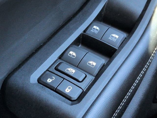 Used 2023 Jeep Grand Cherokee L Laredo AWD/4WD image 24