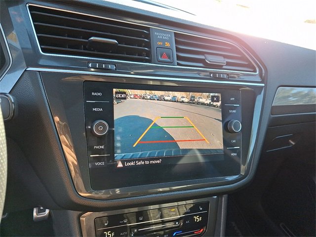 Used 2022 Volkswagen Tiguan SE R-Line image 19
