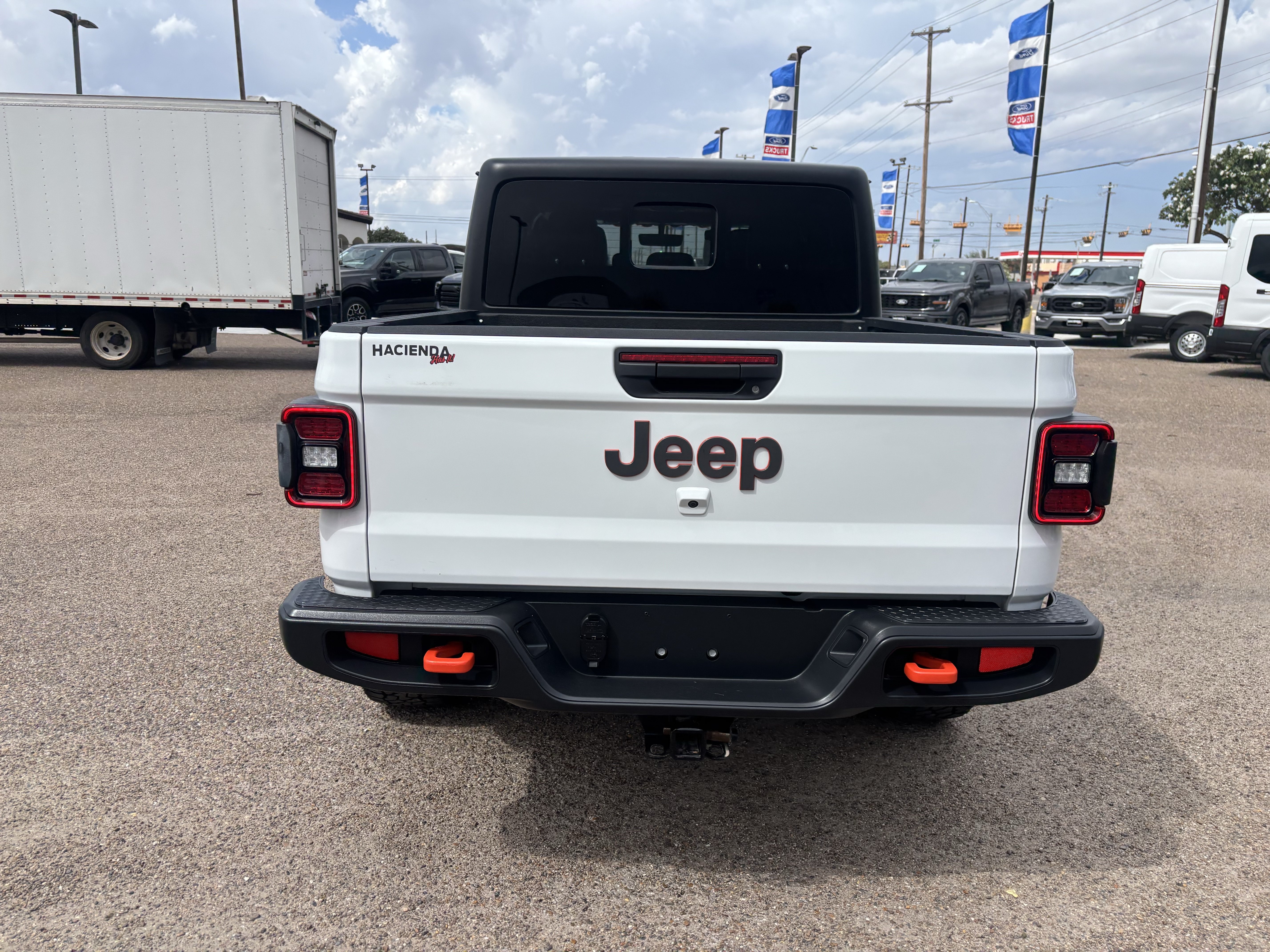 Used 2023 Jeep Gladiator Mojave w/ LED Lighting Group AWD/4WD image 3