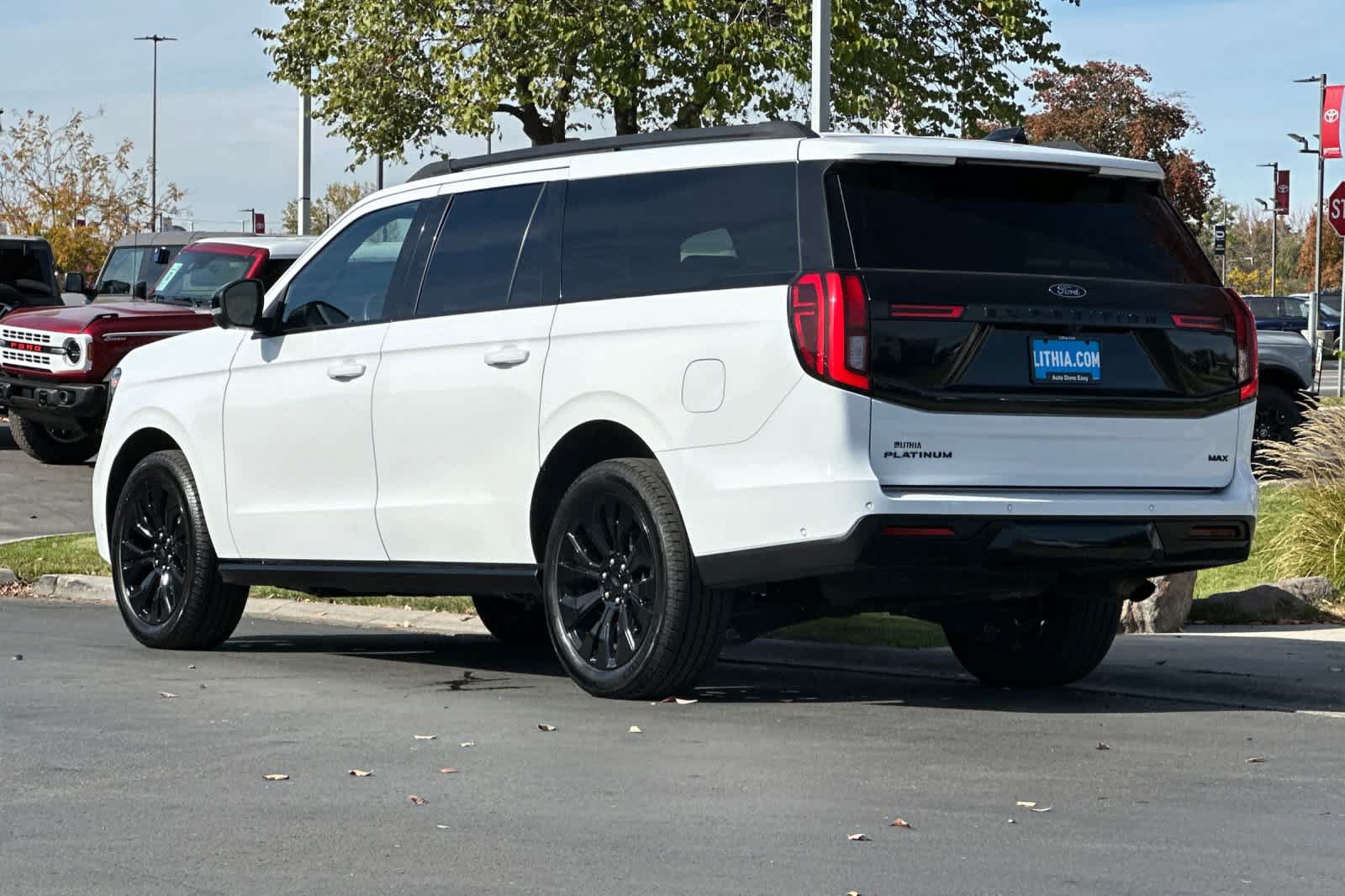 Certified 2025 Ford Expedition Max Platinum w/ Stealth Appearance Package AWD/4WD image 6