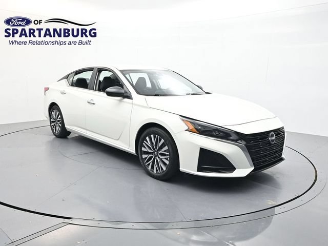 Used 2025 Nissan Altima 2.5 SV