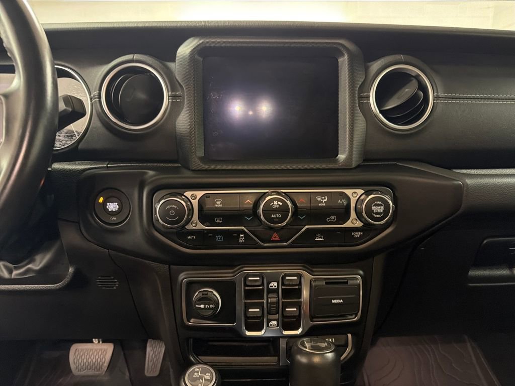 Used 2022 Jeep Wrangler Unlimited Sahara image 21