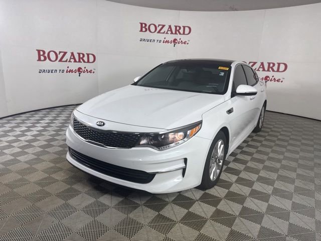 Used 2018 Kia Optima EX w/ Premium Package image 4