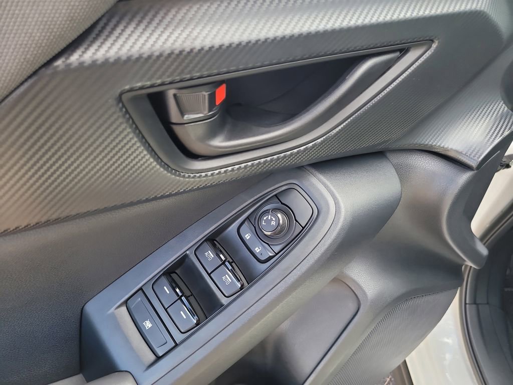 Used 2025 Subaru Crosstrek 2.0i Premium image 15