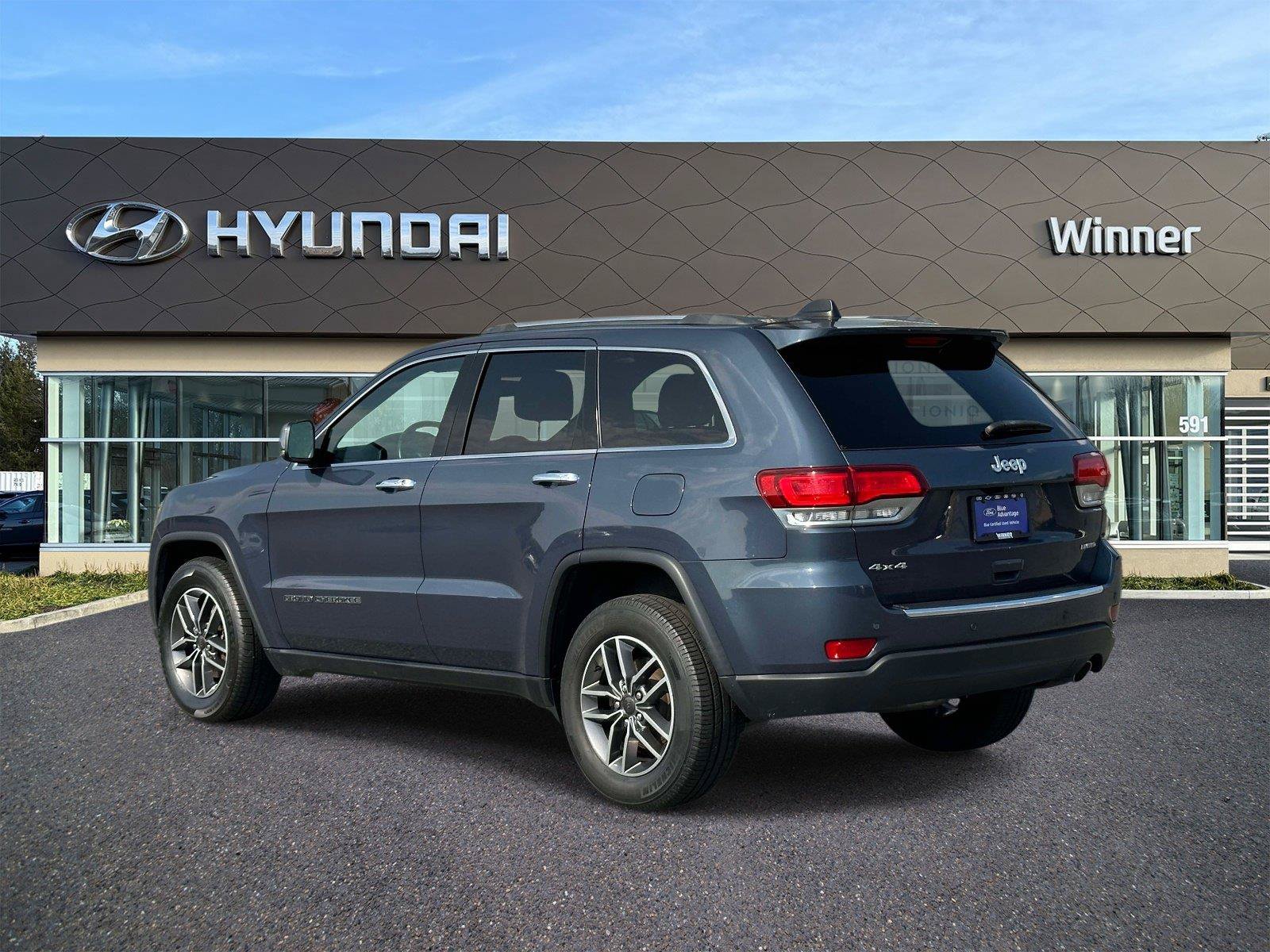 Used 2020 Jeep Grand Cherokee Limited AWD/4WD image 2