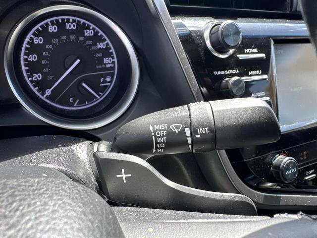 Used 2018 Toyota Camry SE FWD image 21