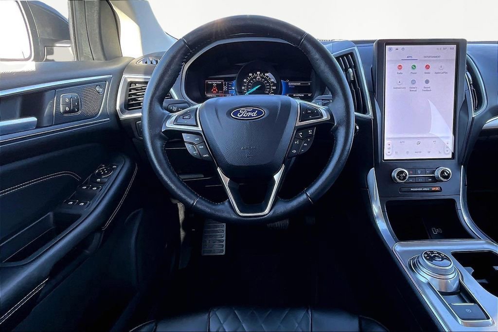 Certified 2023 Ford Edge Titanium w/ Cargo Accessory Package AWD/4WD image 7