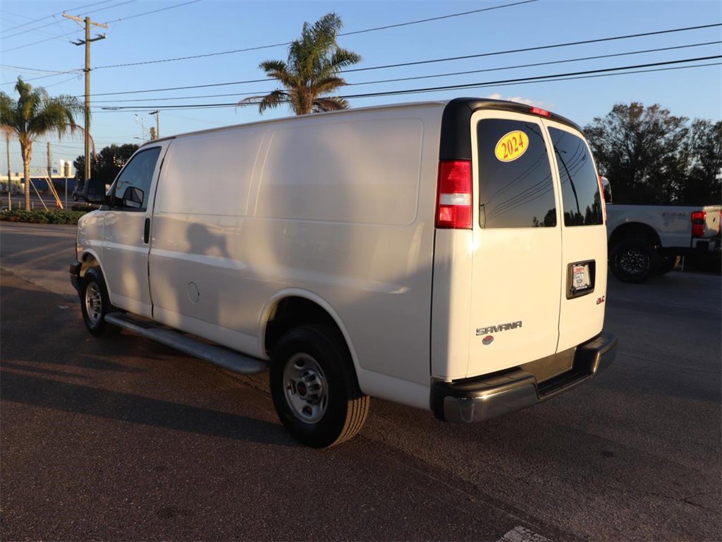 Used 2024 GMC Savana 2500 w/ Driver Convenience Package image 3