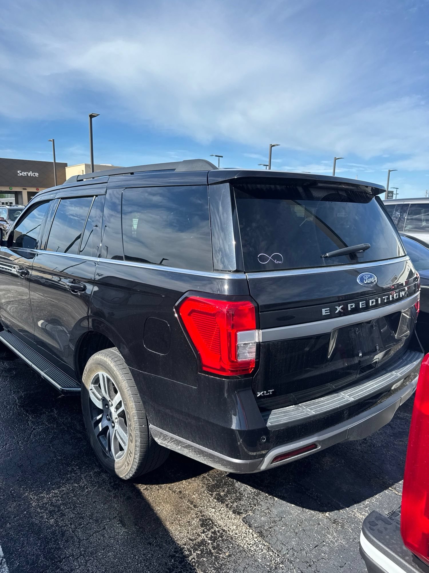 Certified 2023 Ford Expedition XLT AWD/4WD image 4