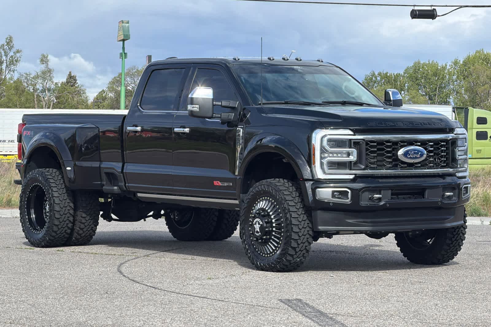 Certified 2024 Ford F450 Limited w/ FX4 Off-Road Package AWD/4WD image 9