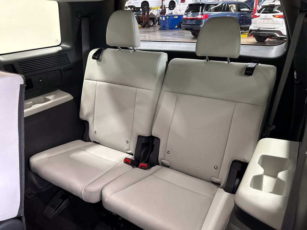 Used 2026 Hyundai Santa Fe SEL AWD/4WD image 25