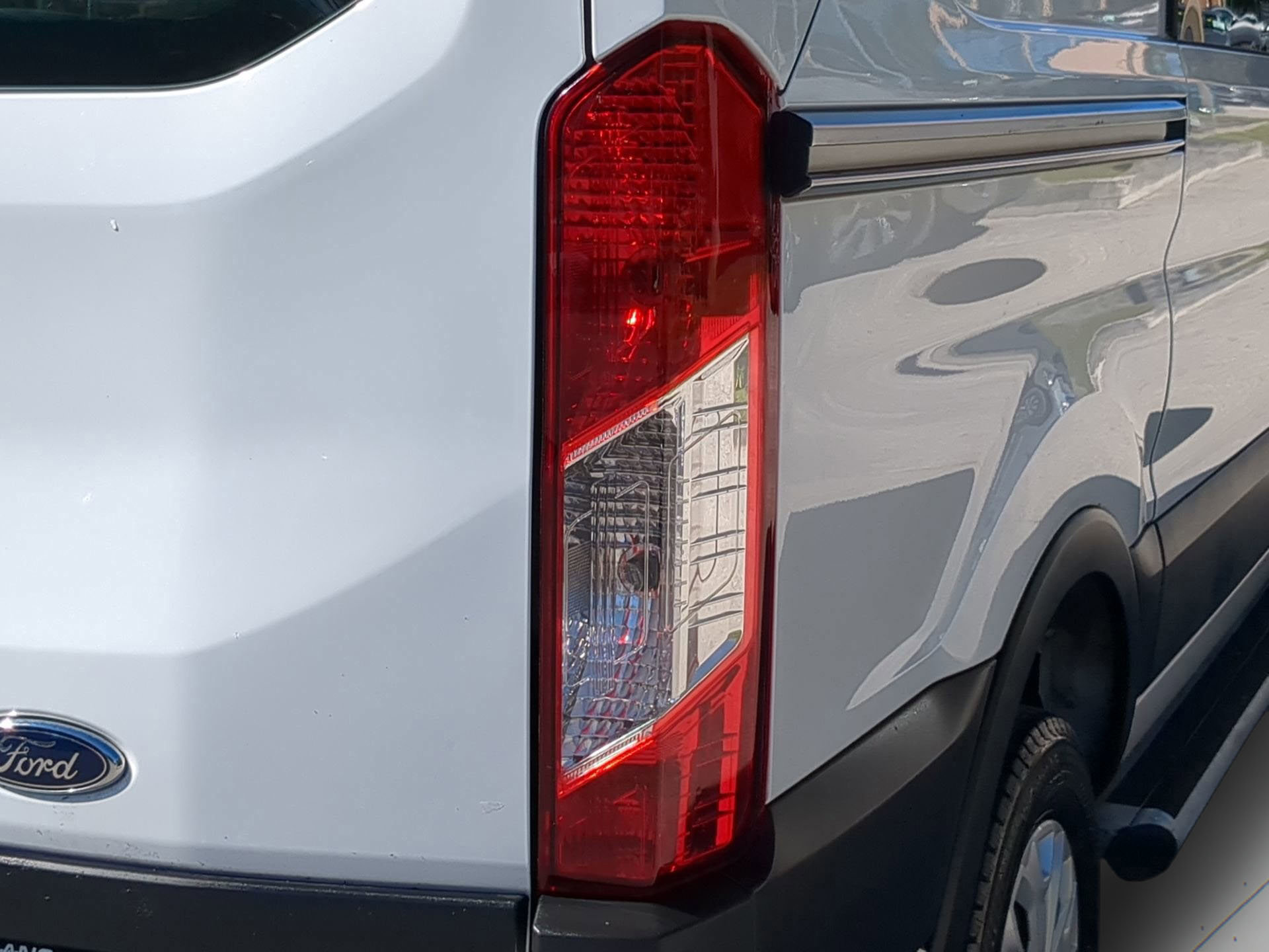 Certified 2024 Ford Transit 250 w/ Exterior Upgrade Package image 37