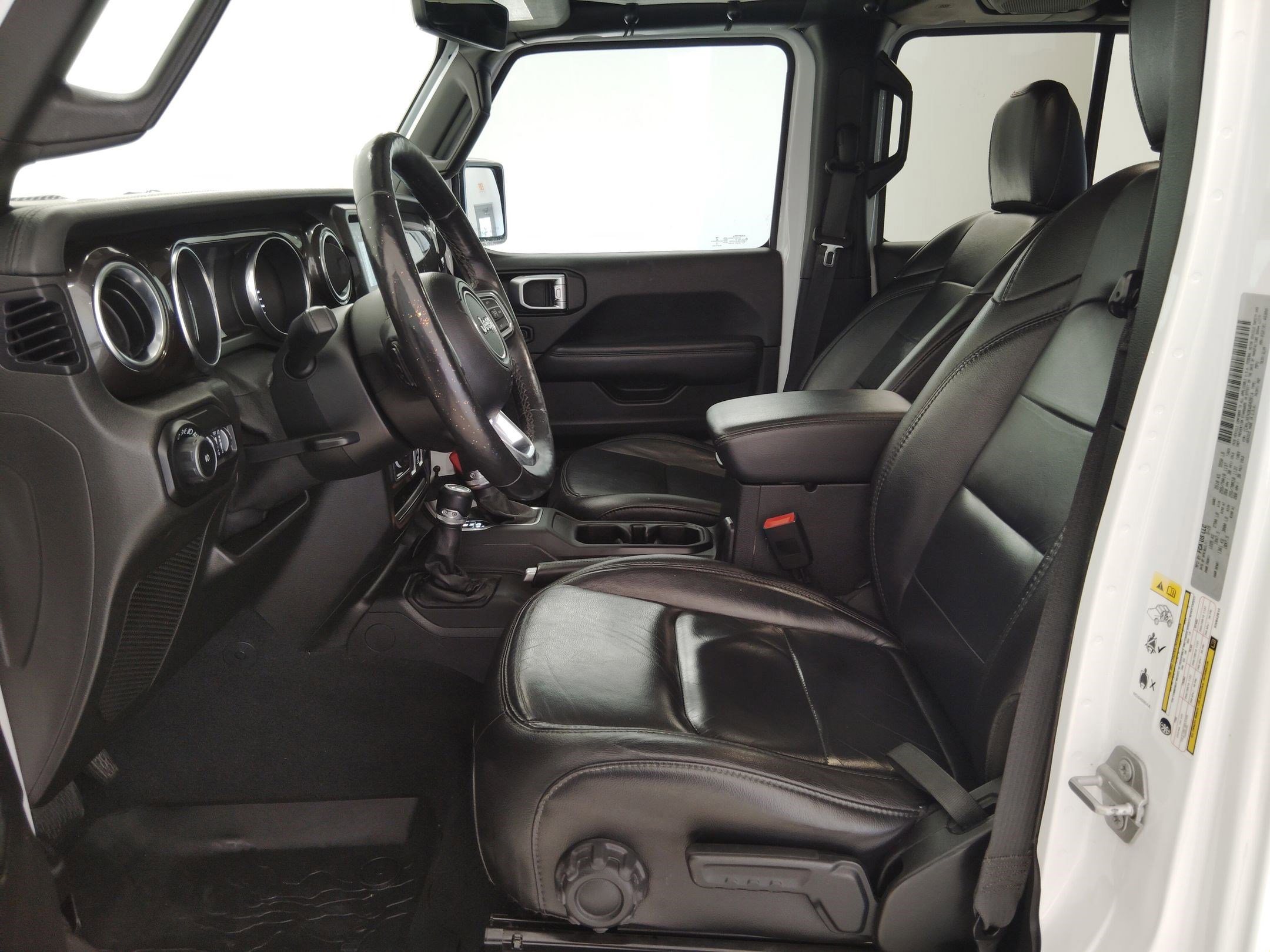 Used 2019 Jeep Wrangler Unlimited Sahara image 10