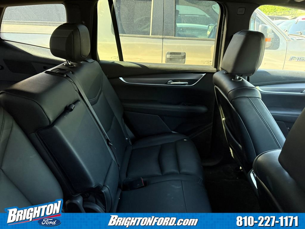 Used 2023 Cadillac XT6 Luxury AWD/4WD image 9