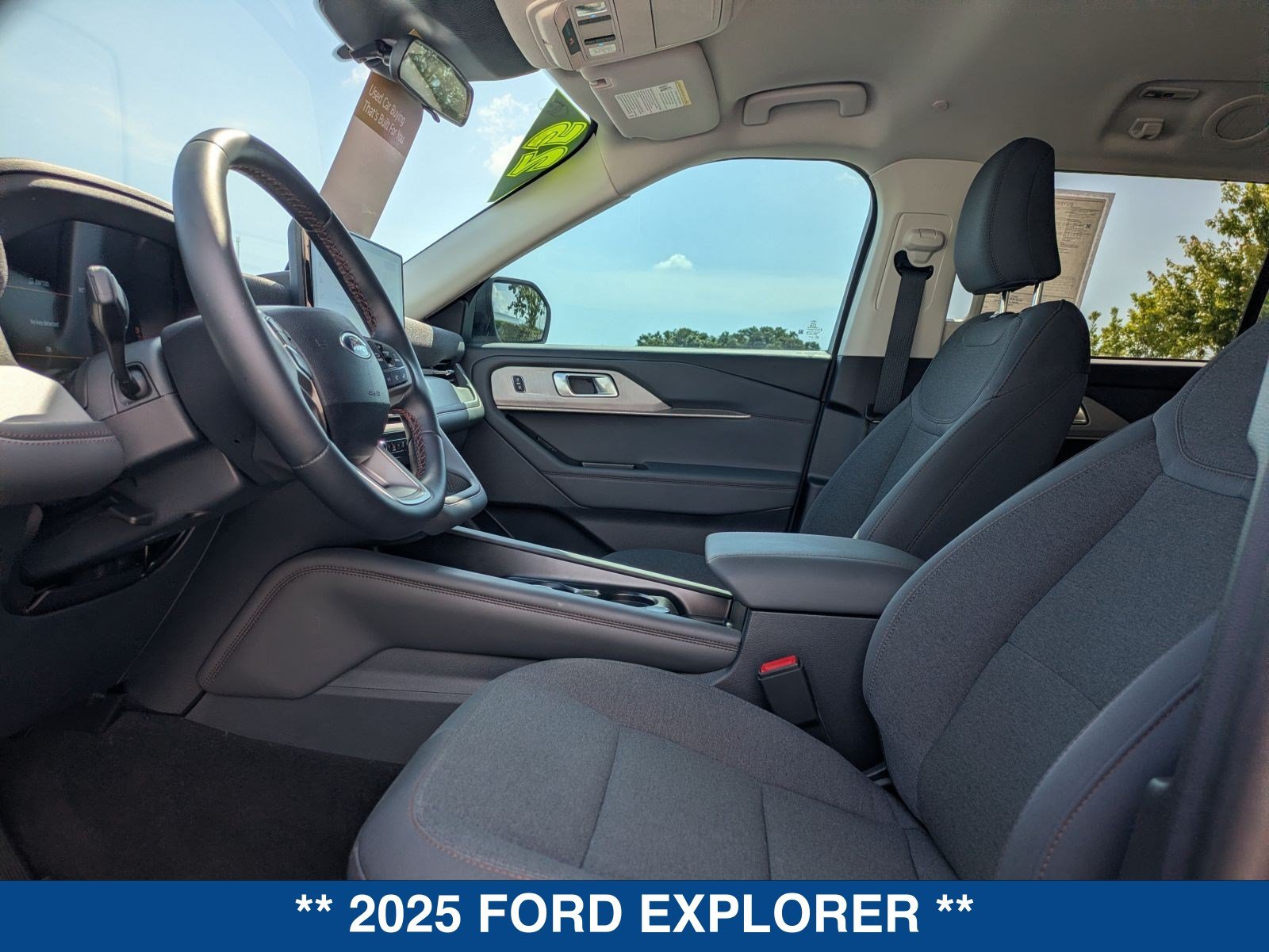 Certified 2025 Ford Explorer Active RWD image 27