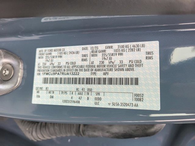 Certified 2024 Ford Escape ST-Line Elite w/ Premium Technology Package image 33