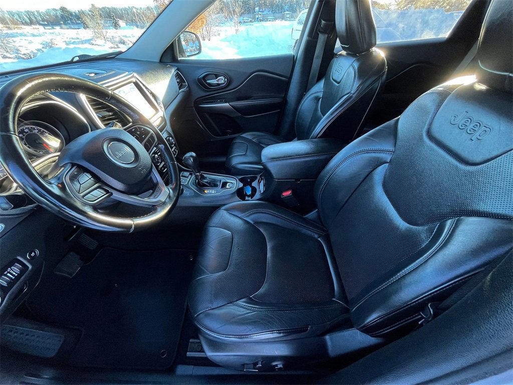 Used 2021 Jeep Cherokee Latitude Lux w/ Comfort/Convenience Group image 10