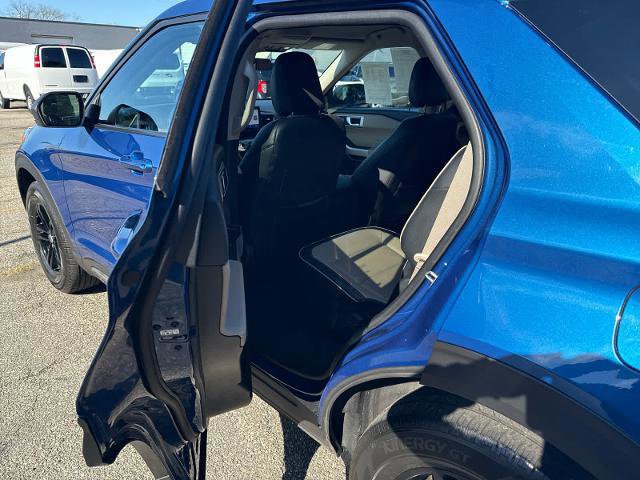 Certified 2022 Ford Explorer XLT image 9